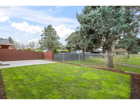 2684 Baines Boulevard Hubbard OR 97032