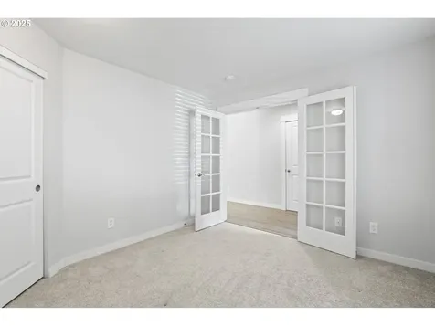 2684 Baines Boulevard Hubbard OR 97032