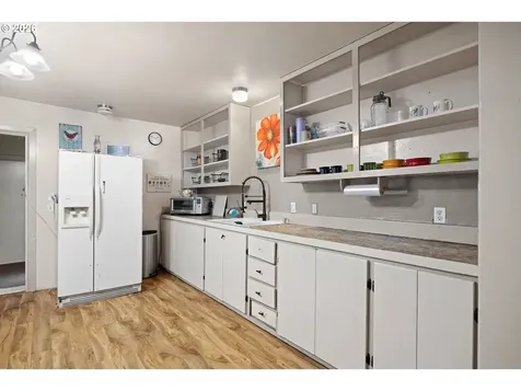 1589 Seagate Avenue Coos Bay OR 97420