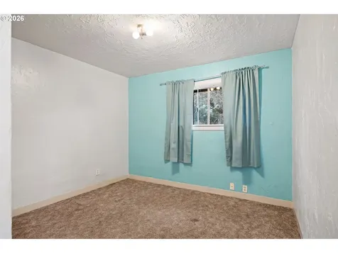 1589 Seagate Avenue Coos Bay OR 97420