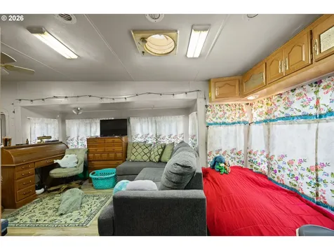 1589 Seagate Avenue Coos Bay OR 97420