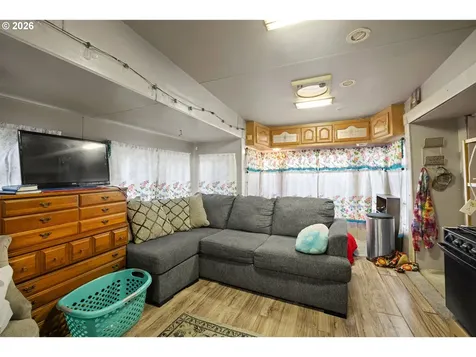 1589 Seagate Avenue Coos Bay OR 97420