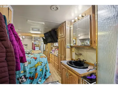 1589 Seagate Avenue Coos Bay OR 97420