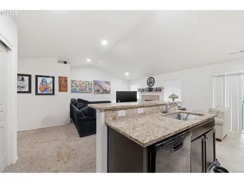 3692 Phantom Way Eugene OR 97402