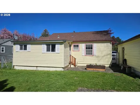 302 SE 2nd Street Enterprise OR 97828