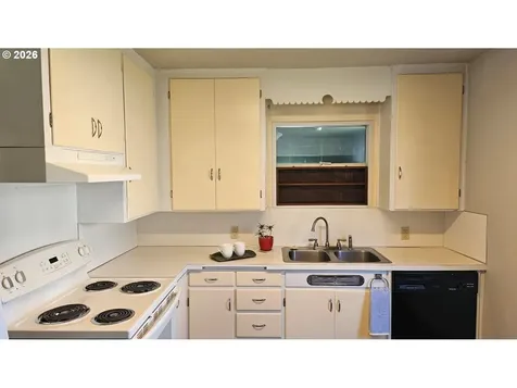 302 SE 2nd Street Enterprise OR 97828