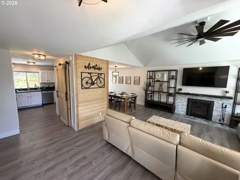 76705 Hazeldell Court Oakridge OR 97463