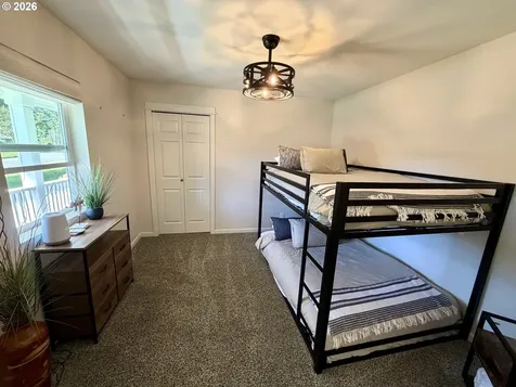 76705 Hazeldell Court Oakridge OR 97463