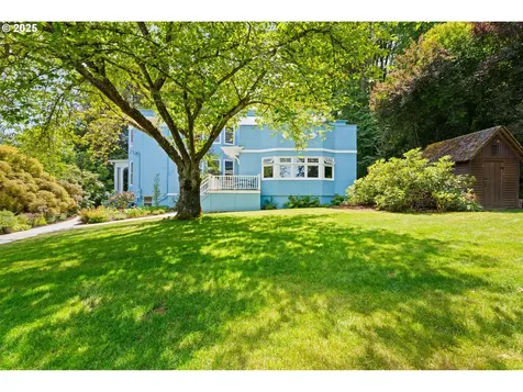3454 NW Thurman Street Portland OR 97210