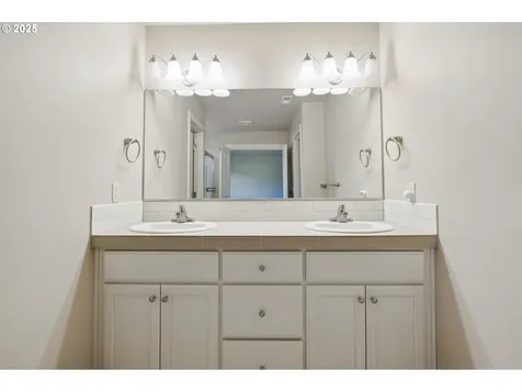 3016 NE 75th Street Vancouver WA 98665