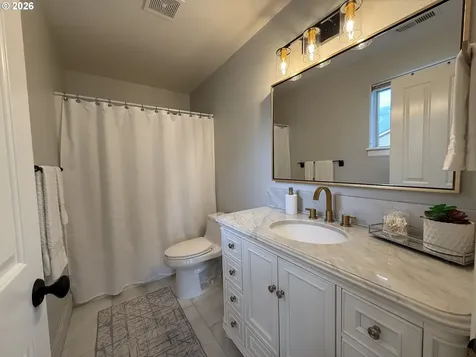 11402 NE 43rd Avenue Vancouver WA 98686