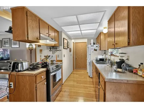 6722 6724 S Virginia Avenue Portland OR 97219