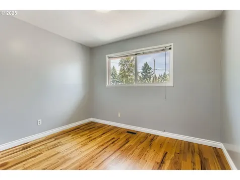 14555 NE Knott Court Portland OR 97230