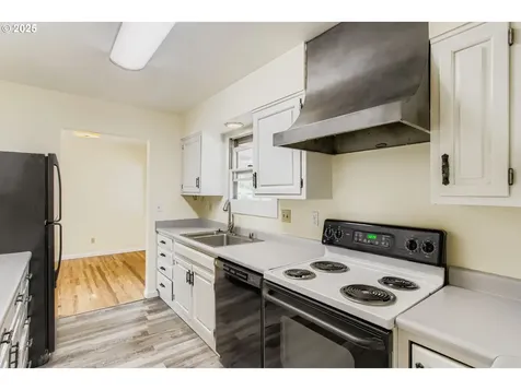 14555 NE Knott Court Portland OR 97230