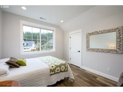 1160 Bedlington Terrace Silverton OR 97381