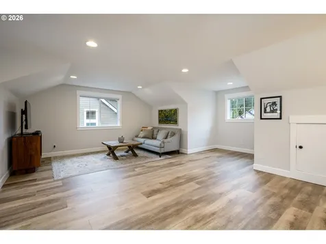 1160 Bedlington Terrace Silverton OR 97381