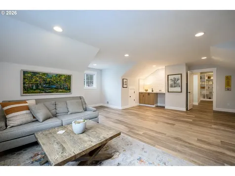 1160 Bedlington Terrace Silverton OR 97381