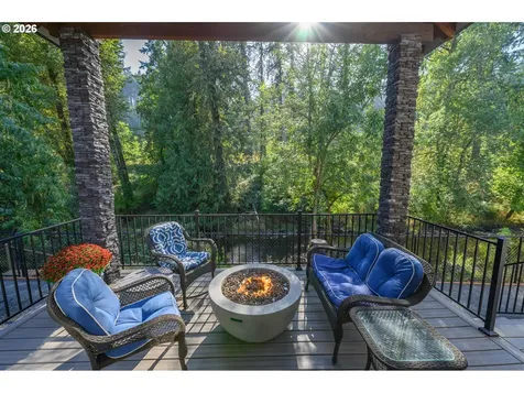 1160 Bedlington Terrace Silverton OR 97381