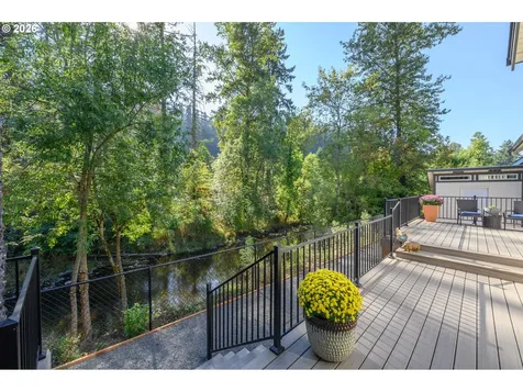 1160 Bedlington Terrace Silverton OR 97381