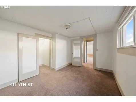 411 4th Street Oregon City OR 97045