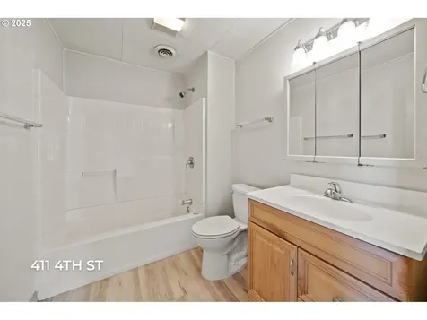 411 4th Street Oregon City OR 97045