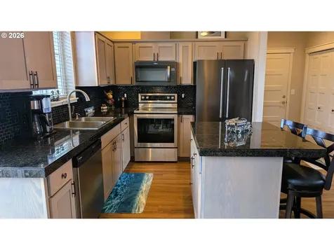 145 NE 71st Street Newport OR 97365
