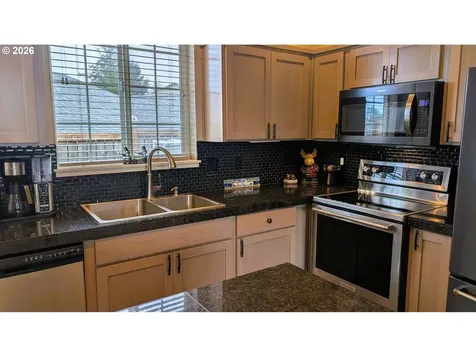 145 NE 71st Street Newport OR 97365