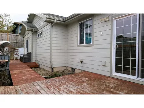145 NE 71st Street Newport OR 97365