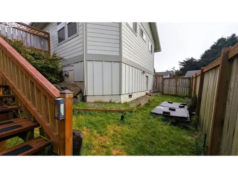 145 NE 71st Street Newport OR 97365