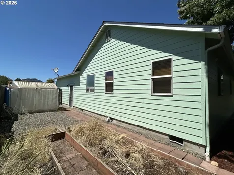 128 Watusi Court Winston OR 97496