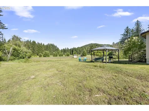 252 Blackledge Road Carson WA 98610