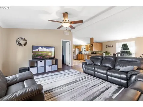 252 Blackledge Road Carson WA 98610