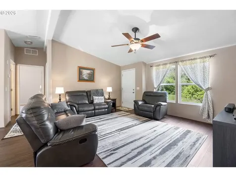 252 Blackledge Road Carson WA 98610