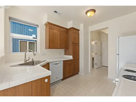 20372 SW Verona Court Beaverton OR 97003