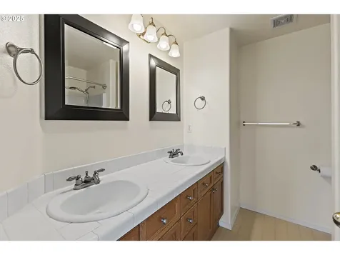 20372 SW Verona Court Beaverton OR 97003