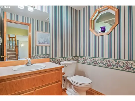 230 S Maple Hill Road Kelso WA 98626