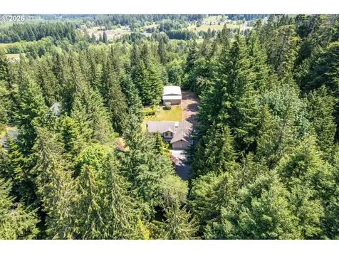 230 S Maple Hill Road Kelso WA 98626