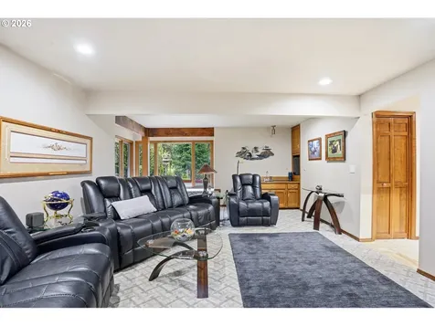 23905 Butteville Road NE Aurora OR 97002