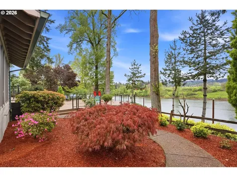 23905 Butteville Road NE Aurora OR 97002
