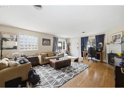 2121 Hilyard Street Eugene OR 97405