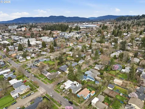 2121 Hilyard Street Eugene OR 97405