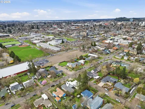 2121 Hilyard Street Eugene OR 97405