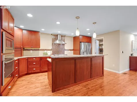17616 SW Ivy Glenn Drive Beaverton OR 97007