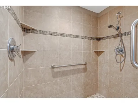 17616 SW Ivy Glenn Drive Beaverton OR 97007