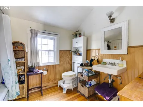 5804 SE Lafayette Street Portland OR 97206