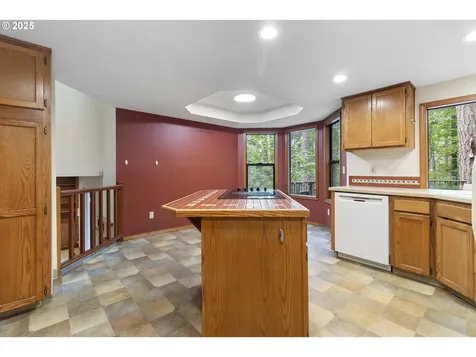 15827 S Lucky Lane Oregon City OR 97045