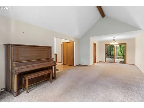 15827 S Lucky Lane Oregon City OR 97045