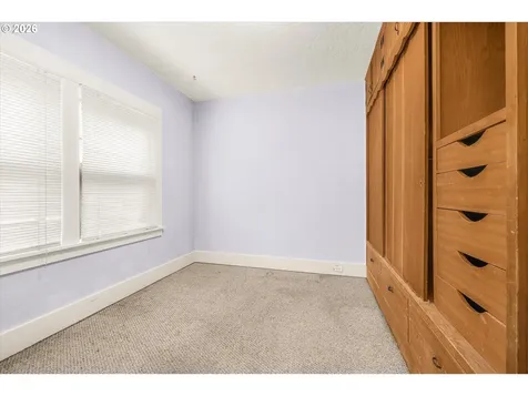1911 SE 42nd Avenue Portland OR 97215