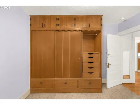 1911 SE 42nd Avenue Portland OR 97215