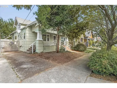 1911 SE 42nd Avenue Portland OR 97215